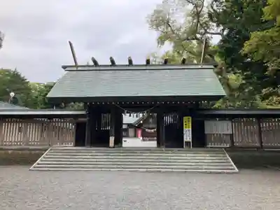 千歳神社の山門・神門
