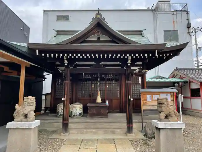 御崎八幡神社の本殿