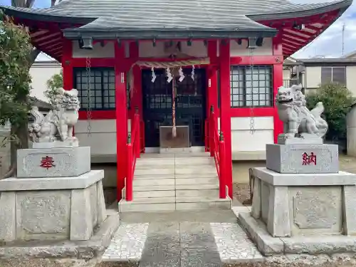 舟渡氷川神社の{uncategorized: "未分類", other: "その他", undefined: "問題あり", building: "その他建物", grave: "お墓", sacred_gate: "鳥居", guardian: "狛犬", statue: "像", buddha: "仏像", history: "歴史", nature: "自然", garden: "庭園", animal: "動物", pagoda: "塔", temizu: "手水舎", mountain_gate: "山門・神門", sanctuary: "本殿・本堂", subordinate: "末社・摂社", art: "芸術", scenery: "景色", jizo: "地蔵", ema: "絵馬", goshuin: "御朱印", omikuji: "おみくじ", items: "授与品その他", amulet: "お守り", goshuincho: "御朱印帳", eats: "食事", festival: "お祭り", votive_dance: "神楽", shichigosan: "七五三参", wedding: "結婚式", experience: "体験その他", initially: "初詣", around: "周辺", anti_infection: "感染症対策"}