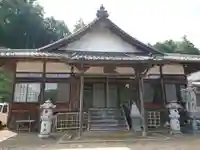 宝蔵寺の本殿・本堂