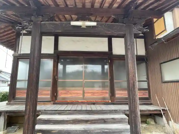 善教寺の{uncategorized: "未分類", other: "その他", undefined: "問題あり", building: "その他建物", grave: "お墓", sacred_gate: "鳥居", guardian: "狛犬", statue: "像", buddha: "仏像", history: "歴史", nature: "自然", garden: "庭園", animal: "動物", pagoda: "塔", temizu: "手水舎", mountain_gate: "山門・神門", sanctuary: "本殿・本堂", subordinate: "末社・摂社", art: "芸術", scenery: "景色", jizo: "地蔵", ema: "絵馬", goshuin: "御朱印", omikuji: "おみくじ", items: "授与品その他", amulet: "お守り", goshuincho: "御朱印帳", eats: "食事", festival: "お祭り", votive_dance: "神楽", shichigosan: "七五三参", wedding: "結婚式", experience: "体験その他", initially: "初詣", around: "周辺", anti_infection: "感染症対策"}