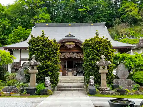 野坂寺の本殿