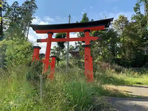 八幡神社の鳥居