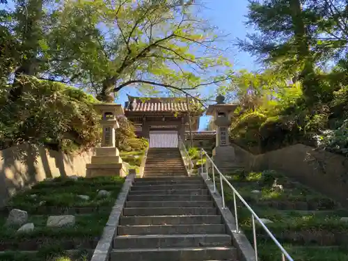 宝蔵寺の山門・神門