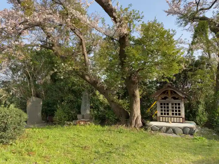 愛の地蔵尊のその他建物