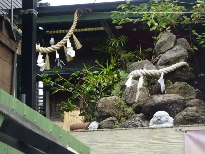 菊名神社の末社・摂社