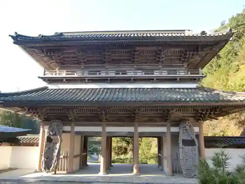 大窪寺の山門