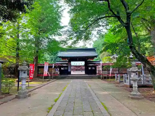 峯ヶ岡八幡神社の山門