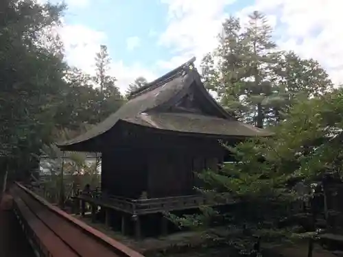 古熊神社の本殿