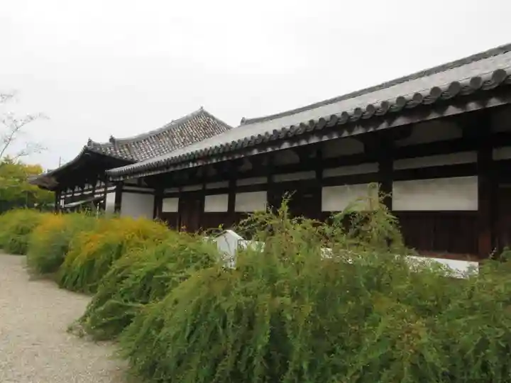 元興寺の本殿・本堂