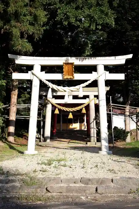 軍川稲荷神社の鳥居