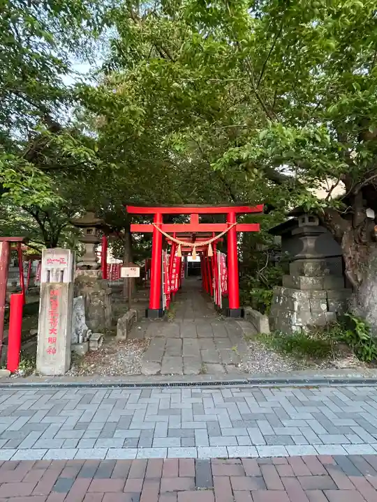於菊稲荷神社(群馬県)