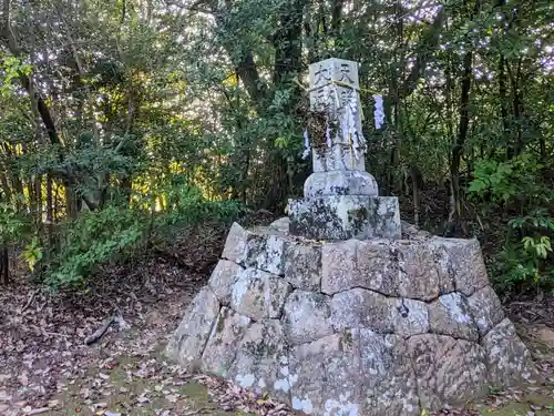 氷上八幡神社の建物その他