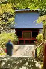 花園神社の本殿