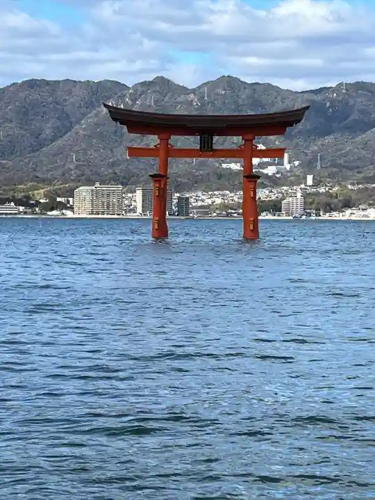 厳島神社(広島県)