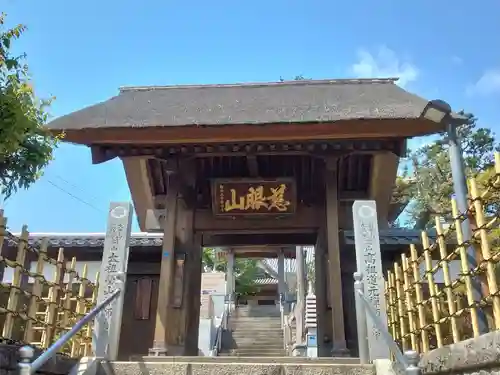 萬福寺の山門