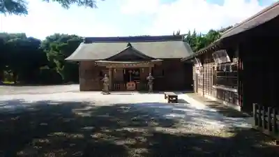 優婆夷宝明神社の本殿・本堂