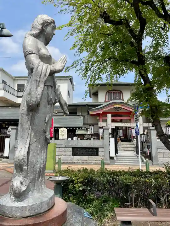 圓照寺の{uncategorized: "未分類", other: "その他", undefined: "問題あり", building: "その他建物", grave: "お墓", sacred_gate: "鳥居", guardian: "狛犬", statue: "像", buddha: "仏像", history: "歴史", nature: "自然", garden: "庭園", animal: "動物", pagoda: "塔", temizu: "手水舎", mountain_gate: "山門・神門", sanctuary: "本殿・本堂", subordinate: "末社・摂社", art: "芸術", scenery: "景色", jizo: "地蔵", ema: "絵馬", goshuin: "御朱印", omikuji: "おみくじ", items: "授与品その他", amulet: "お守り", goshuincho: "御朱印帳", eats: "食事", festival: "お祭り", votive_dance: "神楽", shichigosan: "七五三参", wedding: "結婚式", experience: "体験その他", initially: "初詣", around: "周辺", anti_infection: "感染症対策"}