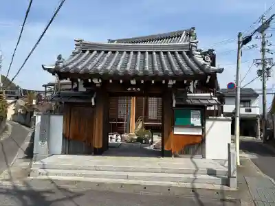 西光寺の{uncategorized: "未分類", other: "その他", undefined: "問題あり", building: "その他建物", grave: "お墓", sacred_gate: "鳥居", guardian: "狛犬", statue: "像", buddha: "仏像", history: "歴史", nature: "自然", garden: "庭園", animal: "動物", pagoda: "塔", temizu: "手水舎", mountain_gate: "山門・神門", sanctuary: "本殿・本堂", subordinate: "末社・摂社", art: "芸術", scenery: "景色", jizo: "地蔵", ema: "絵馬", goshuin: "御朱印", omikuji: "おみくじ", items: "授与品その他", amulet: "お守り", goshuincho: "御朱印帳", eats: "食事", festival: "お祭り", votive_dance: "神楽", shichigosan: "七五三参", wedding: "結婚式", experience: "体験その他", initially: "初詣", around: "周辺", anti_infection: "感染症対策"}
