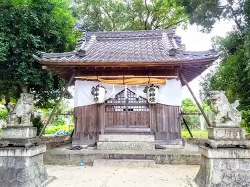 八剱神社の本殿