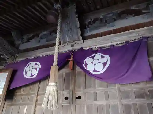 鵜川神社の本殿・本堂
