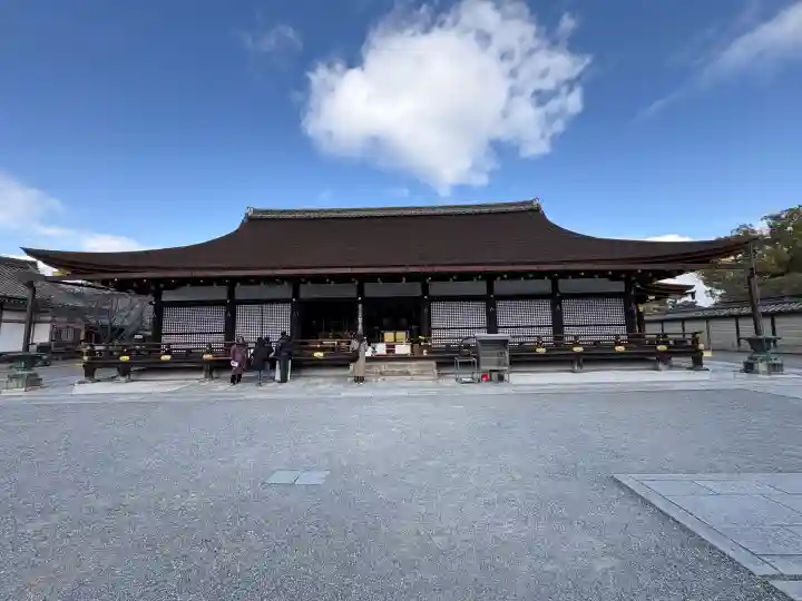 東寺(教王護国寺)の{uncategorized: "未分類", other: "その他", undefined: "問題あり", building: "その他建物", grave: "お墓", sacred_gate: "鳥居", guardian: "狛犬", statue: "像", buddha: "仏像", history: "歴史", nature: "自然", garden: "庭園", animal: "動物", pagoda: "塔", temizu: "手水舎", mountain_gate: "山門・神門", sanctuary: "本殿・本堂", subordinate: "末社・摂社", art: "芸術", scenery: "景色", jizo: "地蔵", ema: "絵馬", goshuin: "御朱印", omikuji: "おみくじ", items: "授与品その他", amulet: "お守り", goshuincho: "御朱印帳", eats: "食事", festival: "お祭り", votive_dance: "神楽", shichigosan: "七五三参", wedding: "結婚式", experience: "体験その他", initially: "初詣", around: "周辺", anti_infection: "感染症対策"}