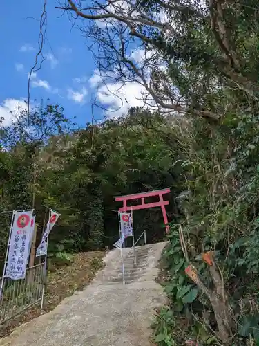 谷茶海神宮(沖縄県)
