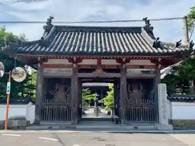 穴太寺の山門・神門