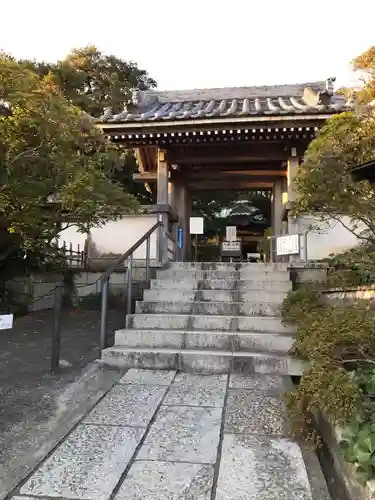 安養院　(田代寺）の山門