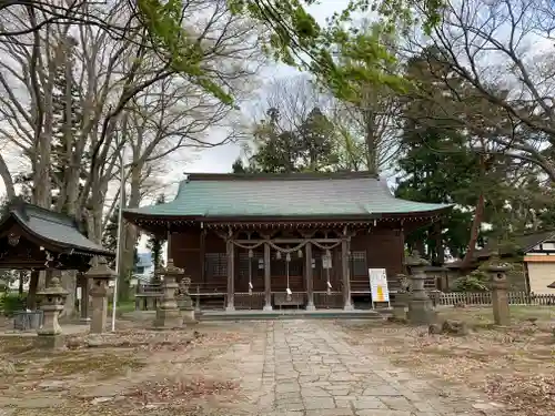 諏方神社の本殿・本堂