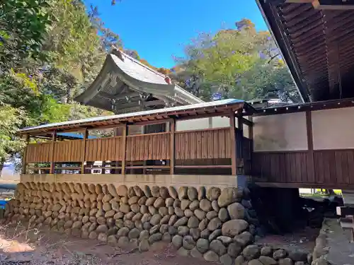 敬満神社の本殿