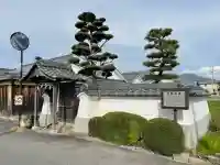 笠懸の宮 (笠懸神社)の{uncategorized: "未分類", other: "その他", undefined: "問題あり", building: "その他建物", grave: "お墓", sacred_gate: "鳥居", guardian: "狛犬", statue: "像", buddha: "仏像", history: "歴史", nature: "自然", garden: "庭園", animal: "動物", pagoda: "塔", temizu: "手水舎", mountain_gate: "山門・神門", sanctuary: "本殿・本堂", subordinate: "末社・摂社", art: "芸術", scenery: "景色", jizo: "地蔵", ema: "絵馬", goshuin: "御朱印", omikuji: "おみくじ", items: "授与品その他", amulet: "お守り", goshuincho: "御朱印帳", eats: "食事", festival: "お祭り", votive_dance: "神楽", shichigosan: "七五三参", wedding: "結婚式", experience: "体験その他", initially: "初詣", around: "周辺", anti_infection: "感染症対策"}