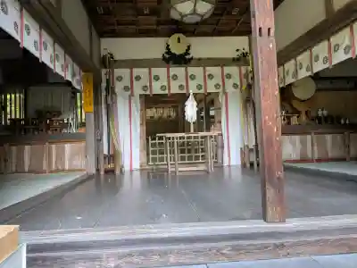 山津照神社の{uncategorized: "未分類", other: "その他", undefined: "問題あり", building: "その他建物", grave: "お墓", sacred_gate: "鳥居", guardian: "狛犬", statue: "像", buddha: "仏像", history: "歴史", nature: "自然", garden: "庭園", animal: "動物", pagoda: "塔", temizu: "手水舎", mountain_gate: "山門・神門", sanctuary: "本殿・本堂", subordinate: "末社・摂社", art: "芸術", scenery: "景色", jizo: "地蔵", ema: "絵馬", goshuin: "御朱印", omikuji: "おみくじ", items: "授与品その他", amulet: "お守り", goshuincho: "御朱印帳", eats: "食事", festival: "お祭り", votive_dance: "神楽", shichigosan: "七五三参", wedding: "結婚式", experience: "体験その他", initially: "初詣", around: "周辺", anti_infection: "感染症対策"}