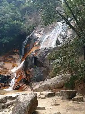 大頭神社の{uncategorized: "未分類", other: "その他", undefined: "問題あり", building: "その他建物", grave: "お墓", sacred_gate: "鳥居", guardian: "狛犬", statue: "像", buddha: "仏像", history: "歴史", nature: "自然", garden: "庭園", animal: "動物", pagoda: "塔", temizu: "手水舎", mountain_gate: "山門・神門", sanctuary: "本殿・本堂", subordinate: "末社・摂社", art: "芸術", scenery: "景色", jizo: "地蔵", ema: "絵馬", goshuin: "御朱印", omikuji: "おみくじ", items: "授与品その他", amulet: "お守り", goshuincho: "御朱印帳", eats: "食事", festival: "お祭り", votive_dance: "神楽", shichigosan: "七五三参", wedding: "結婚式", experience: "体験その他", initially: "初詣", around: "周辺", anti_infection: "感染症対策"}