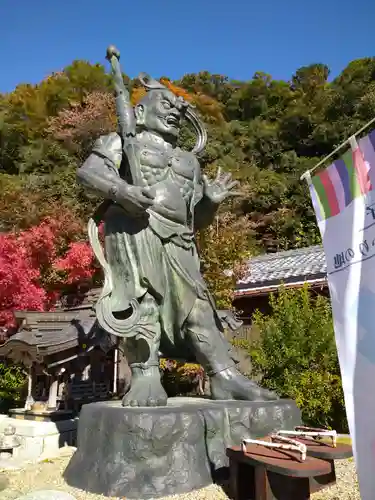 観音正寺の像