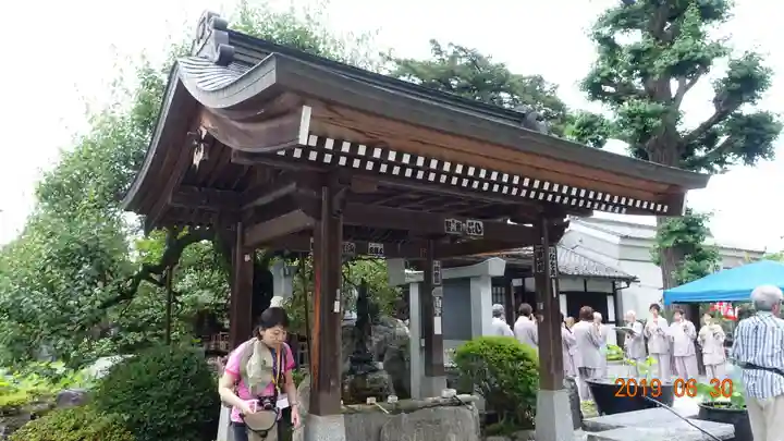 野坂寺の手水舎