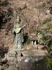榛名神社の像