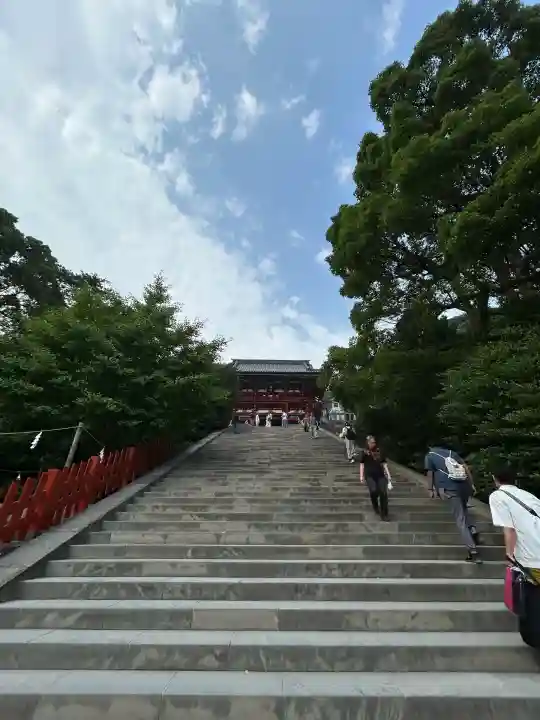鶴岡八幡宮の本殿・本堂