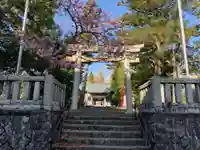 高尾山穂見神社の鳥居
