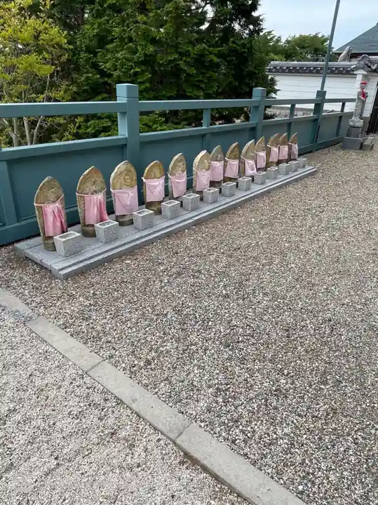 忉利天上寺の地蔵