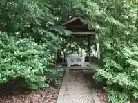 神明社の手水舎