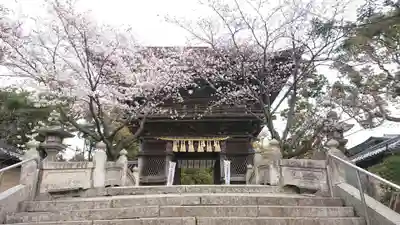 香椎宮の山門・神門