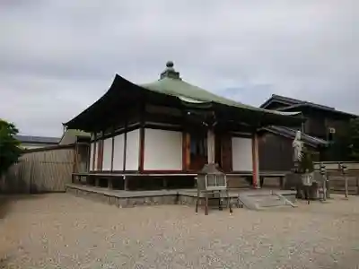 水子観音堂の本殿・本堂