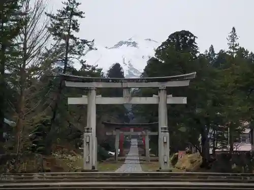 岩木山神社の鳥居