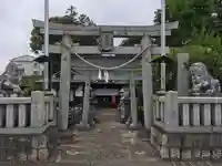 白蛇辨財天の鳥居