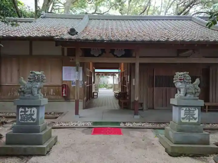 花窟神社の狛犬