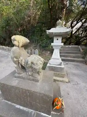 弁財天神社の{uncategorized: "未分類", other: "その他", undefined: "問題あり", building: "その他建物", grave: "お墓", sacred_gate: "鳥居", guardian: "狛犬", statue: "像", buddha: "仏像", history: "歴史", nature: "自然", garden: "庭園", animal: "動物", pagoda: "塔", temizu: "手水舎", mountain_gate: "山門・神門", sanctuary: "本殿・本堂", subordinate: "末社・摂社", art: "芸術", scenery: "景色", jizo: "地蔵", ema: "絵馬", goshuin: "御朱印", omikuji: "おみくじ", items: "授与品その他", amulet: "お守り", goshuincho: "御朱印帳", eats: "食事", festival: "お祭り", votive_dance: "神楽", shichigosan: "七五三参", wedding: "結婚式", experience: "体験その他", initially: "初詣", around: "周辺", anti_infection: "感染症対策"}