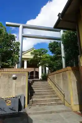 飛行神社の鳥居