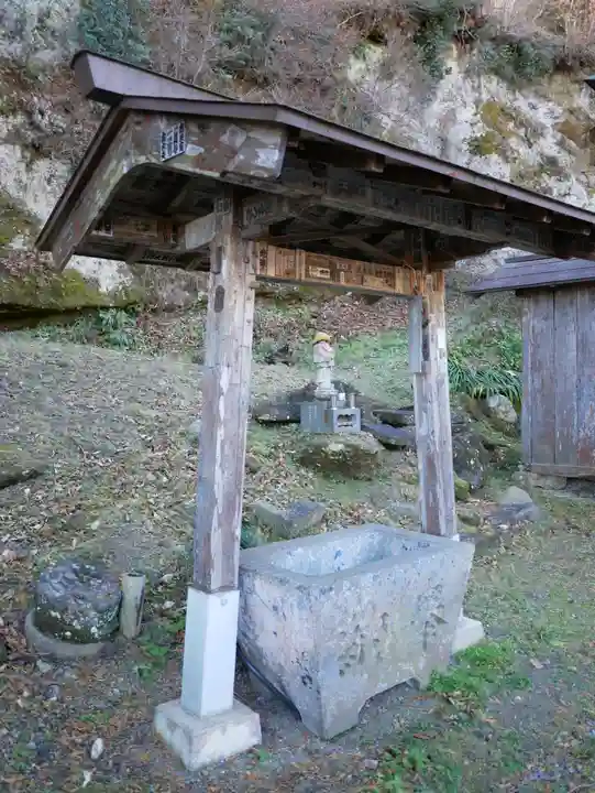 久昌寺の手水舎