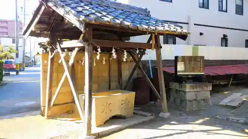 熊野神社の手水舎
